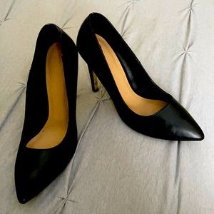 ZARA black pumps pointed closed toe heels